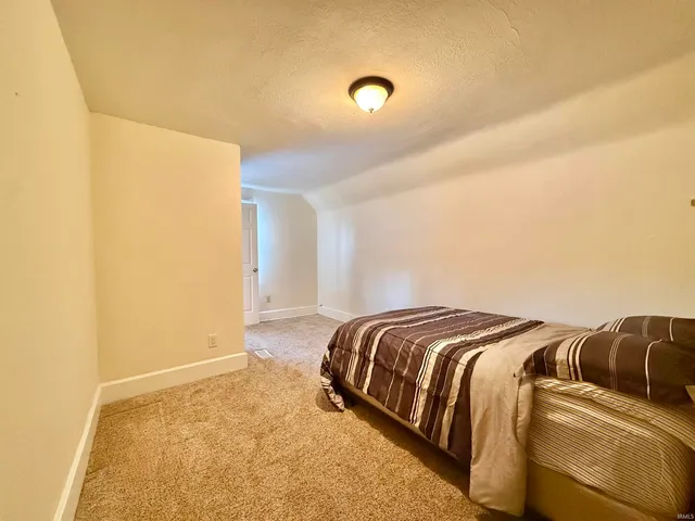 $149,900 | 2805 West Maryland Street, Evansville, IN 47720