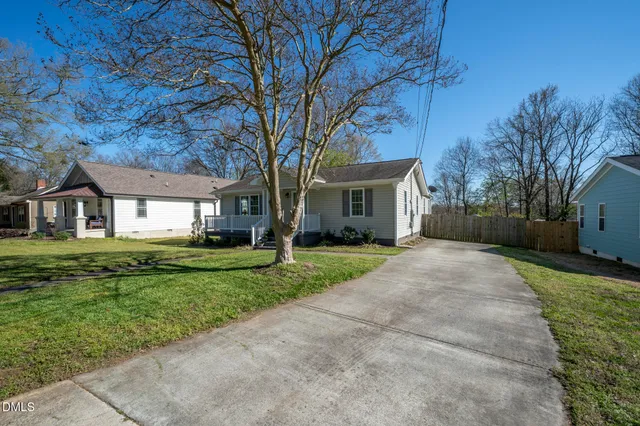 $2,150 | 135 Maywood Avenue, Raleigh, NC 27603