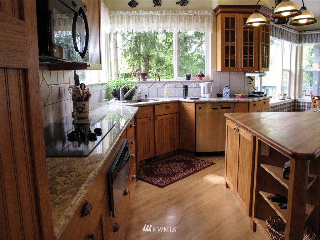16 Owl Lane Rd Port Port Angeles, WA 98362 - Photo 6 of 25 Gallery Image 6