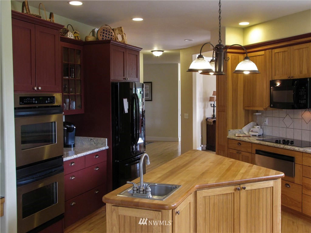 16 Owl Lane Rd Port Port Angeles, WA 98362 - Photo 9 of 25 Gallery Image 9