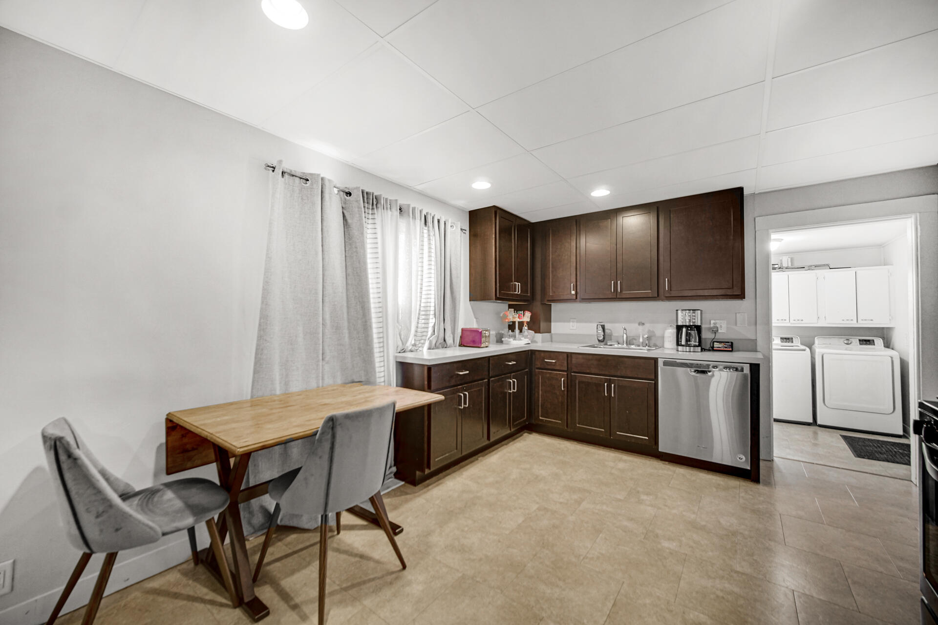 616 Thomas Street Crown Point, IN 46307 - Photo 18 of 29 1920x1280
