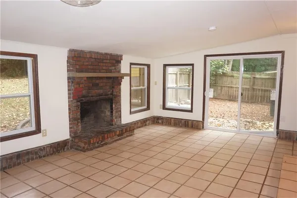 $2,100 | 3450 Casa Woods Lane, Clarkston, GA 30021