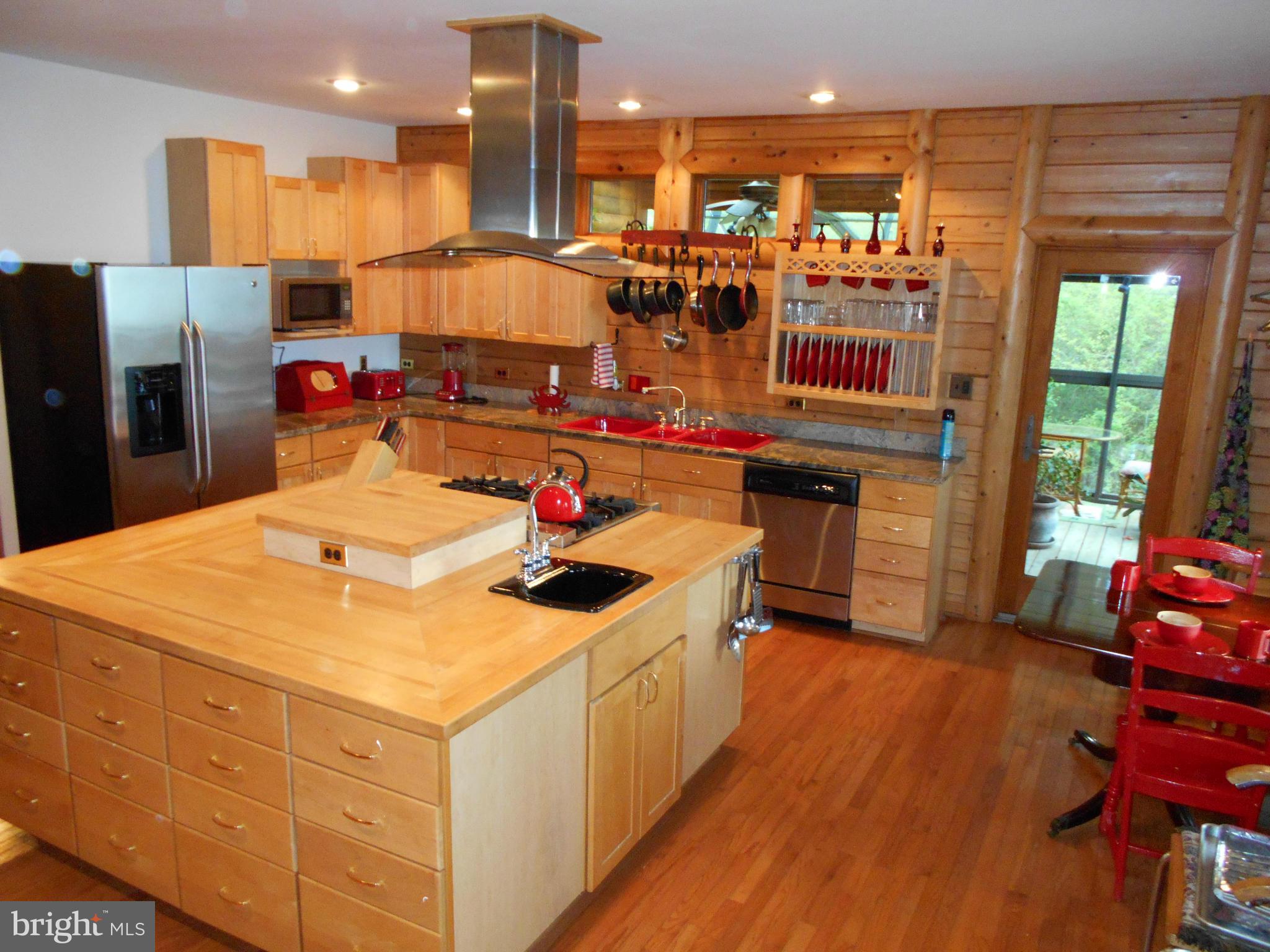 12175 Potomac View Road Newburg, MD 20664 - Photo 7 of 30 Kitchen