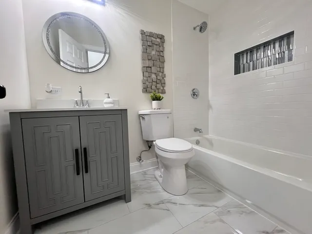 $219,900 | 16607 Winchester Avenue, Markham, IL 60428