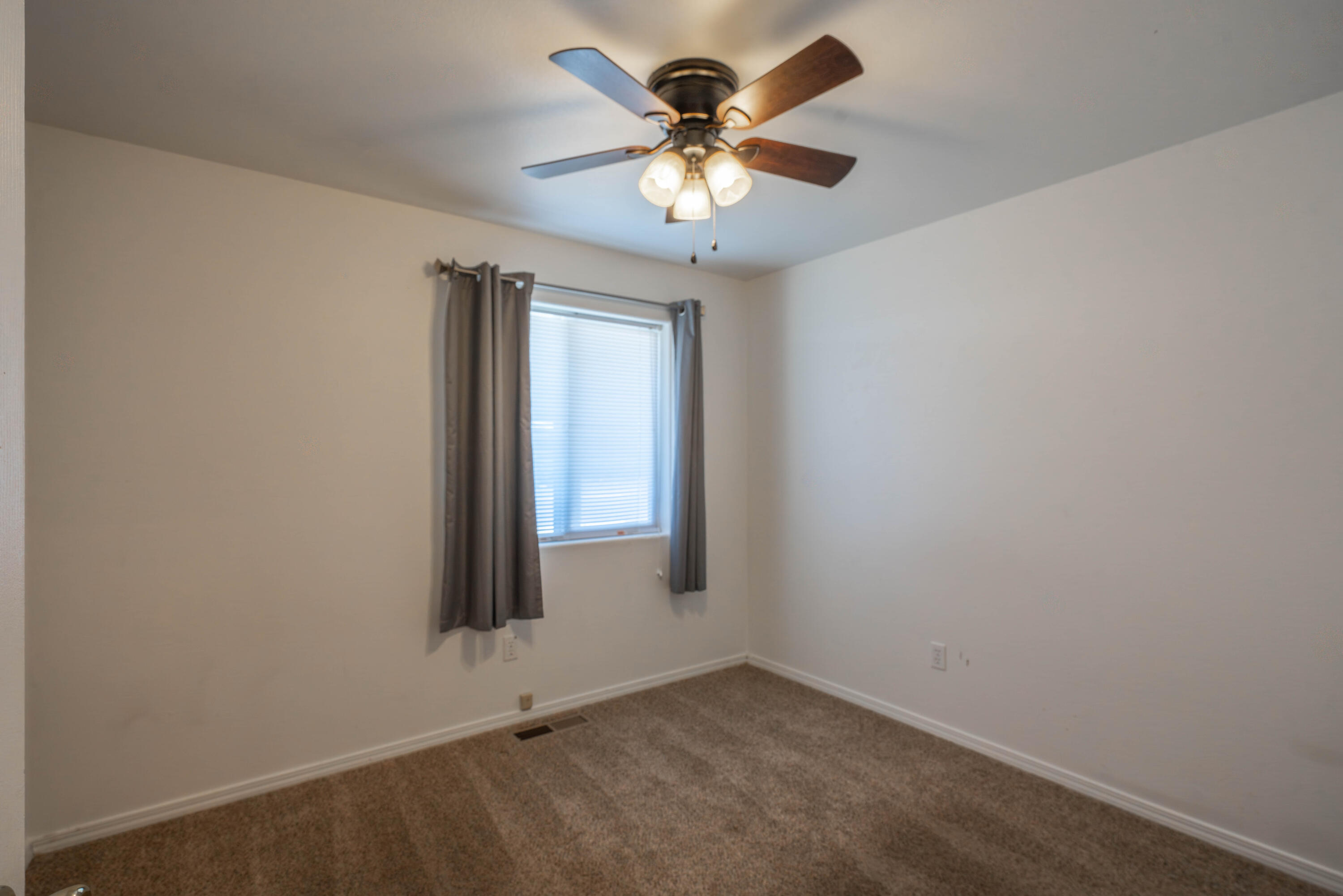 701 Southwest 23rd Street Redmond, OR 97756 - Photo 16 of 36 DSC02321-HDR