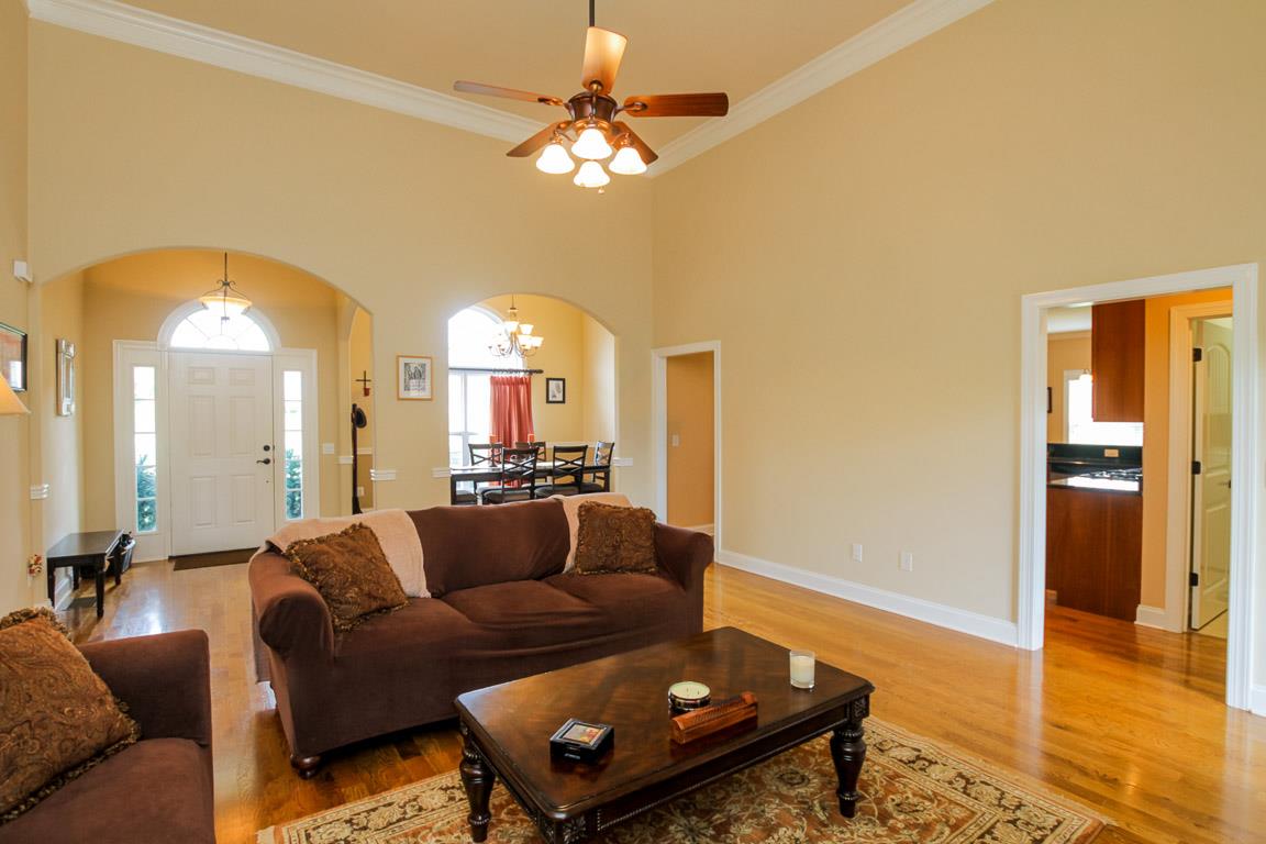 427 Quarry Road Gallatin, TN 37066 - Photo 6 of 27 Gallery Image 6