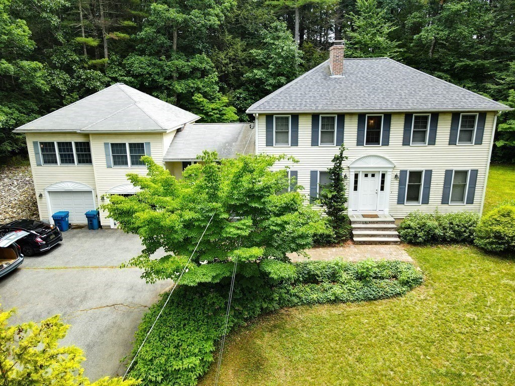 114 New Boston Road Sturbridge, MA 01566 - Photo 1 of 27