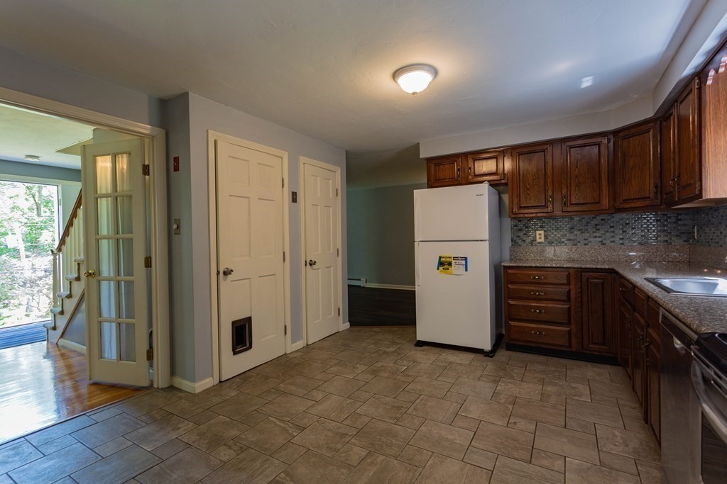 114 New Boston Road Sturbridge, MA 01566 - Photo 15 of 27