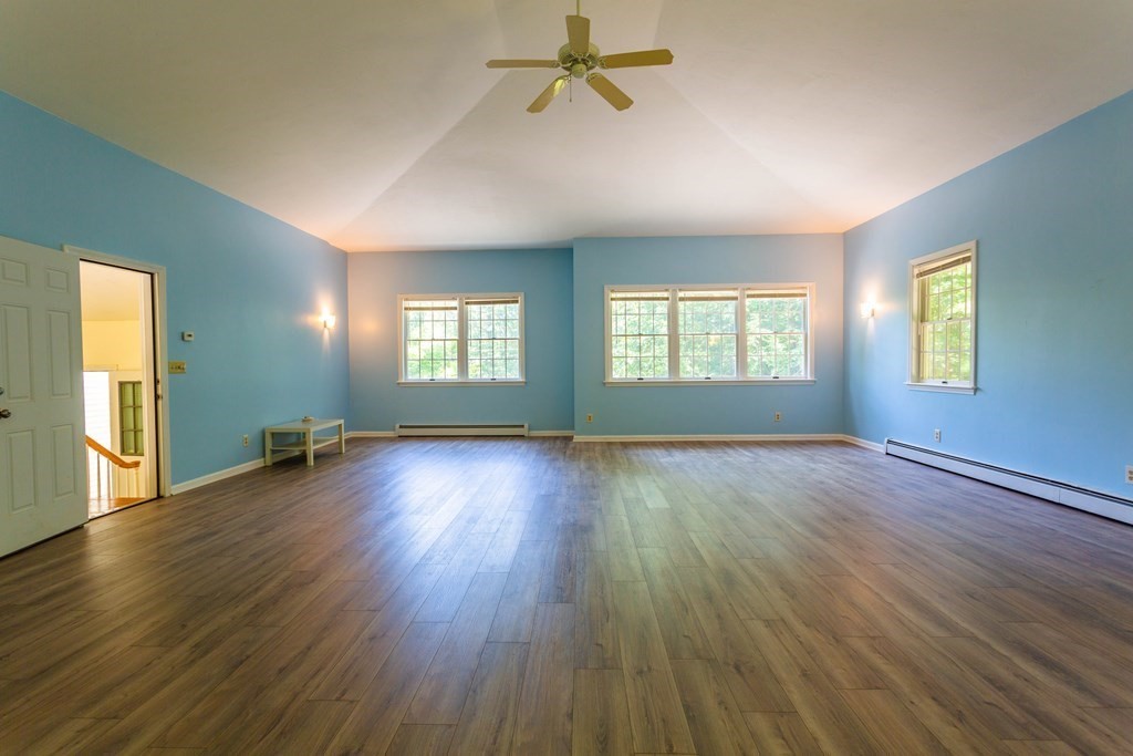 114 New Boston Road Sturbridge, MA 01566 - Photo 8 of 27