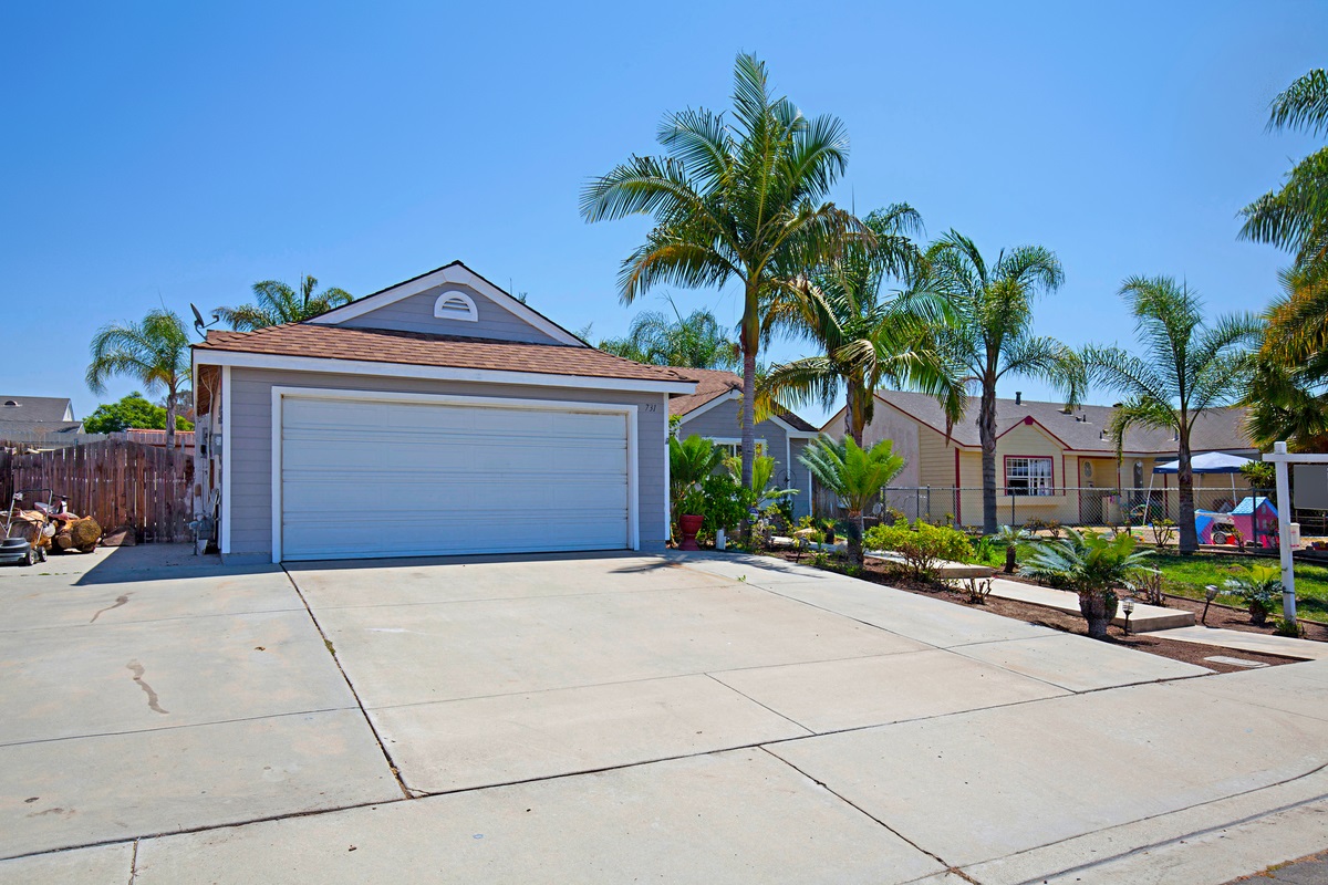 731 Butterfield Road Oceanside, CA 92057 - Photo 1 of 25