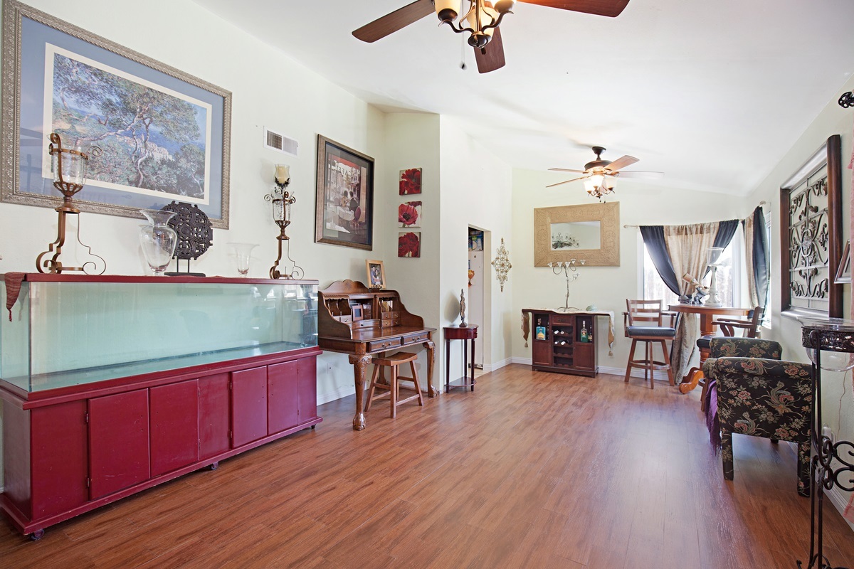 731 Butterfield Road Oceanside, CA 92057 - Photo 6 of 25