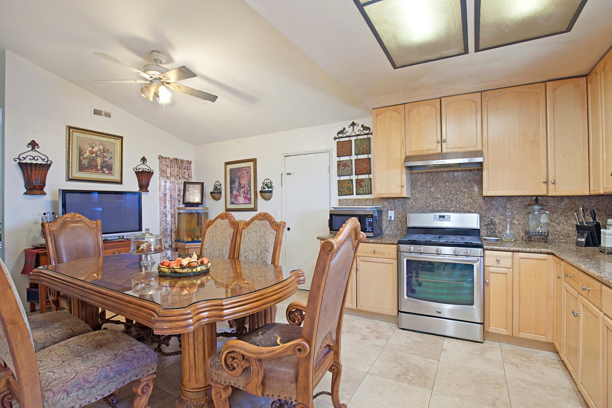 731 Butterfield Road Oceanside, CA 92057 - Photo 10 of 25