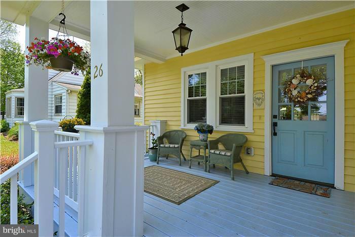 26 Decatur Avenue Annapolis, MD 21403 - Photo 3 of 30 FRONT PORCH