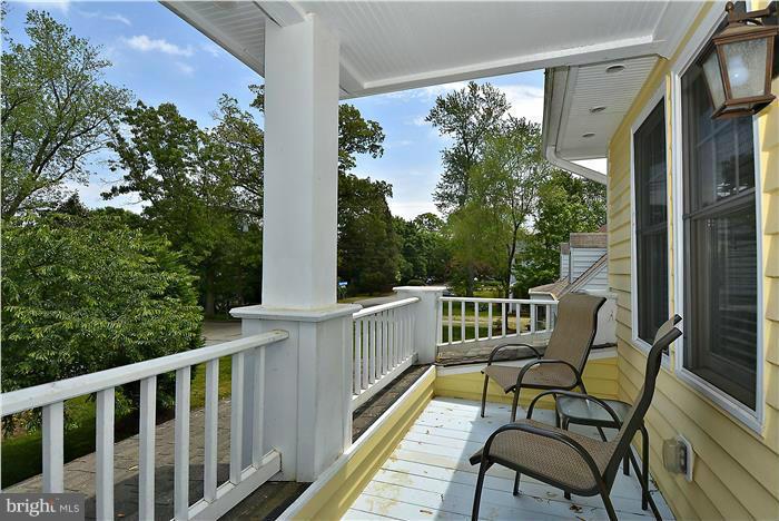26 Decatur Avenue Annapolis, MD 21403 - Photo 5 of 30 PORCH OFF MBR