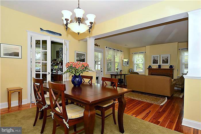 26 Decatur Avenue Annapolis, MD 21403 - Photo 10 of 30 Dining Room VIEW TO LIVING ROOM