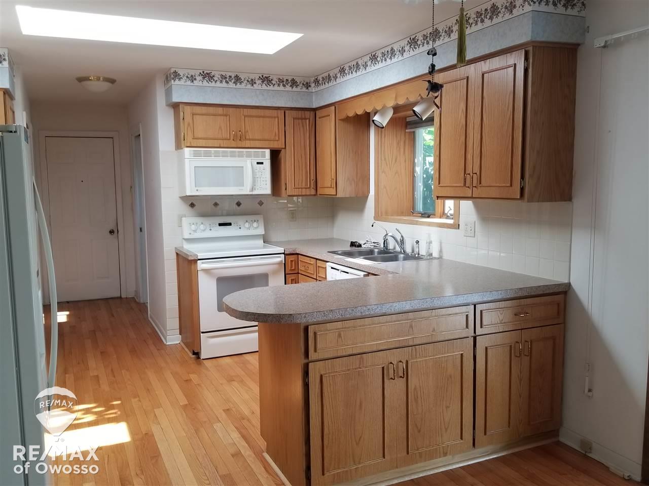 2571 Vandecarr Road Owosso, MI 48867 - Photo 4 of 32