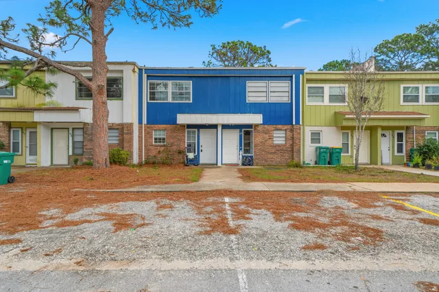 $269,900 | 40 11th Street, Unit K85, Shalimar, FL 32579