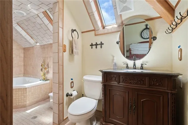 $1,650,000 | 545 Farm To Market 2040, Austwell, TX 77950