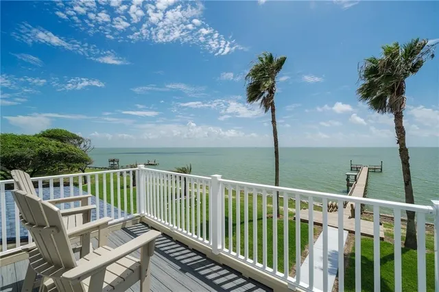 $1,650,000 | 545 Farm To Market 2040, Austwell, TX 77950