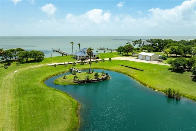 $1,650,000 | 545 Farm To Market 2040, Austwell, TX 77950