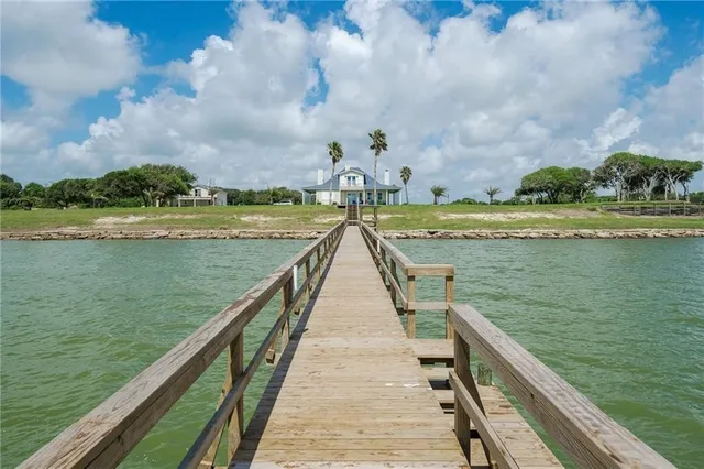 $1,650,000 | 545 Farm To Market 2040, Austwell, TX 77950