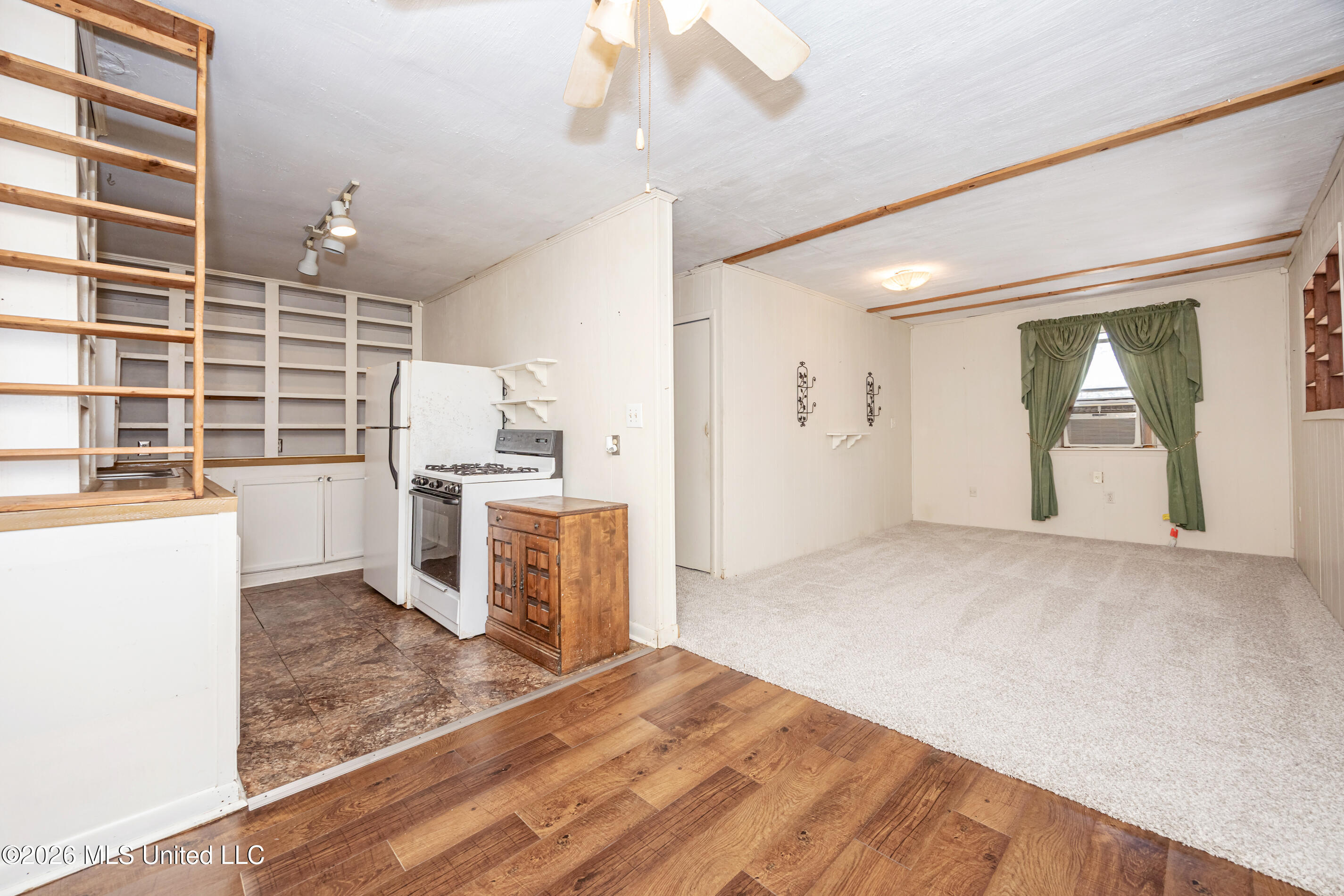 14804 Parker Road Biloxi, MS 39532 - Photo 22 of 56 IMG_1136