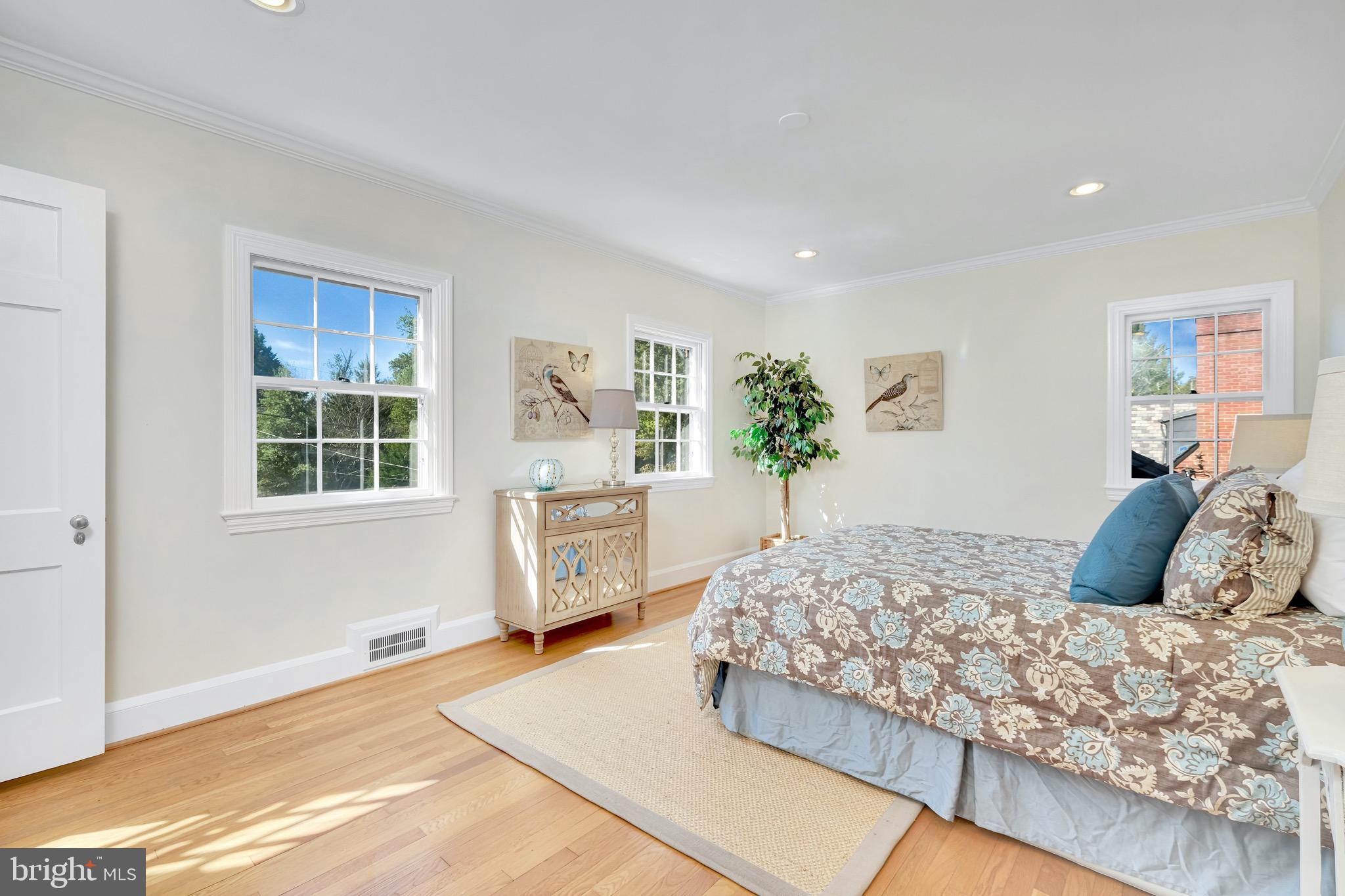 1113 Woodside Parkway Silver Spring, MD 20910 - Photo 12 of 32 Owner's Bedroom facing south