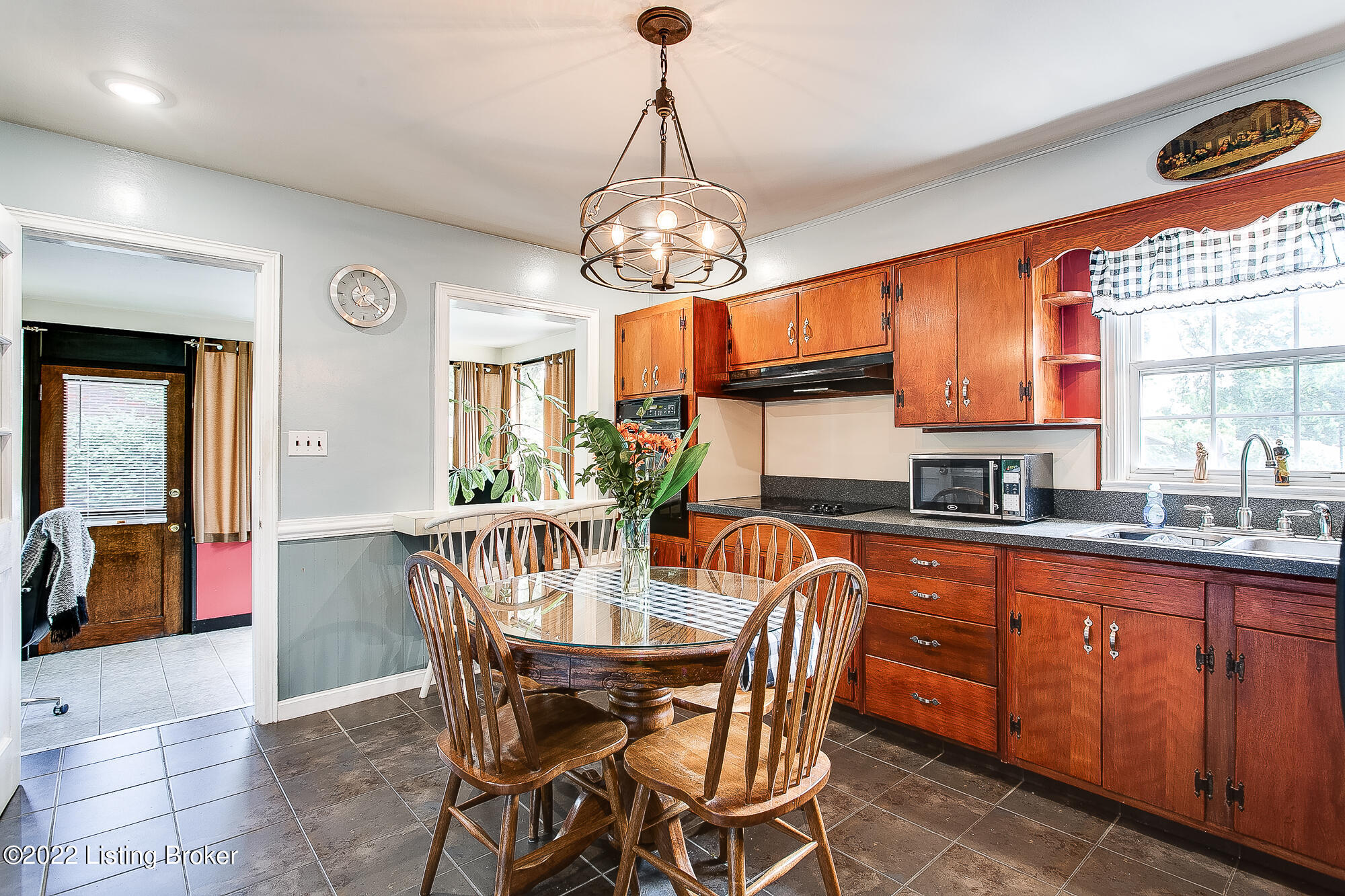 4313 Milldaun Road Louisville, KY 40213 - Photo 12 of 45 4313 Milldaun Rd-12