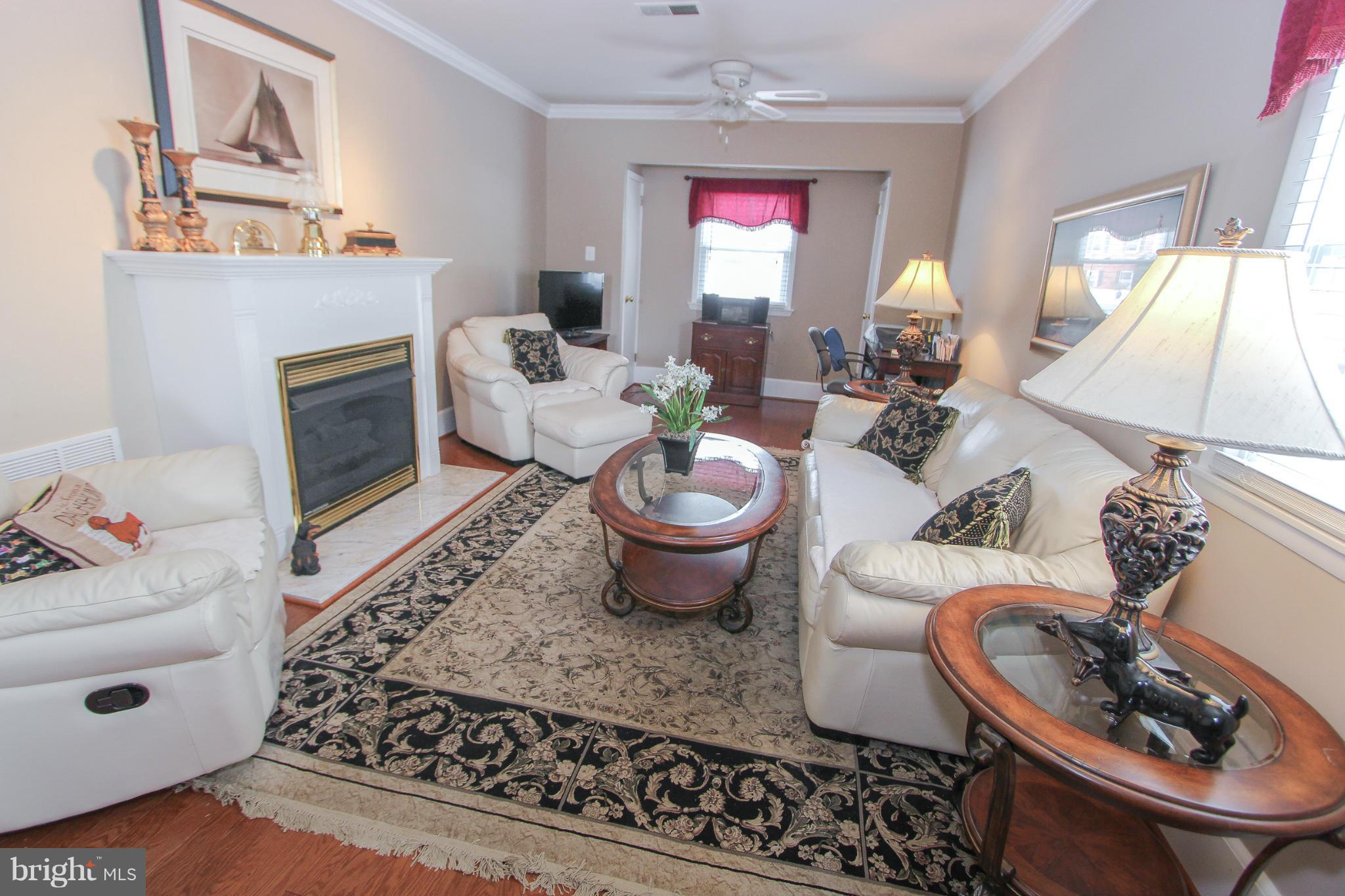 4117 Lees Corner Road Chantilly, VA 20151 - Photo 12 of 30 Family Room
