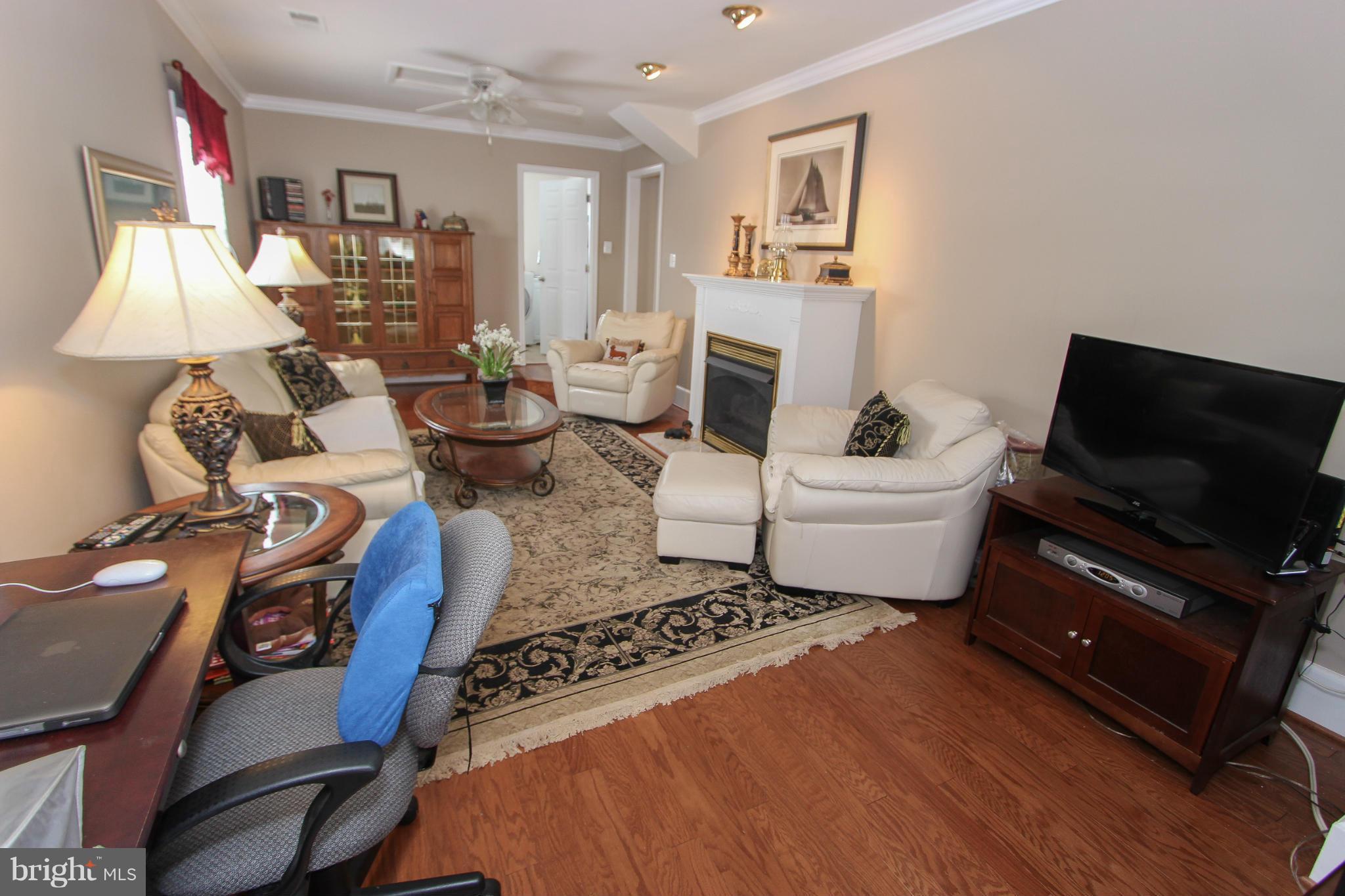 4117 Lees Corner Road Chantilly, VA 20151 - Photo 13 of 30 Family Room