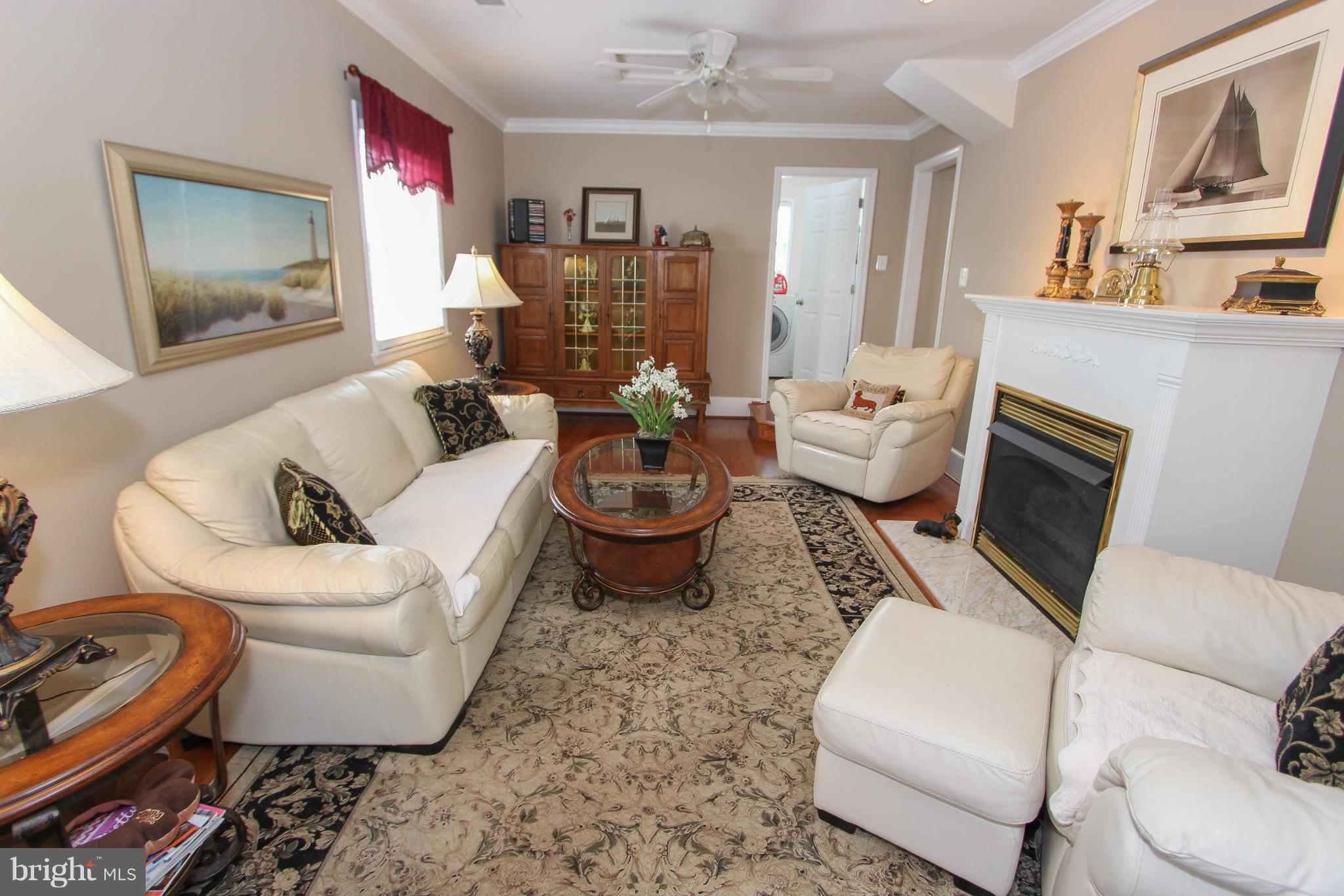 4117 Lees Corner Road Chantilly, VA 20151 - Photo 14 of 30 Family Room