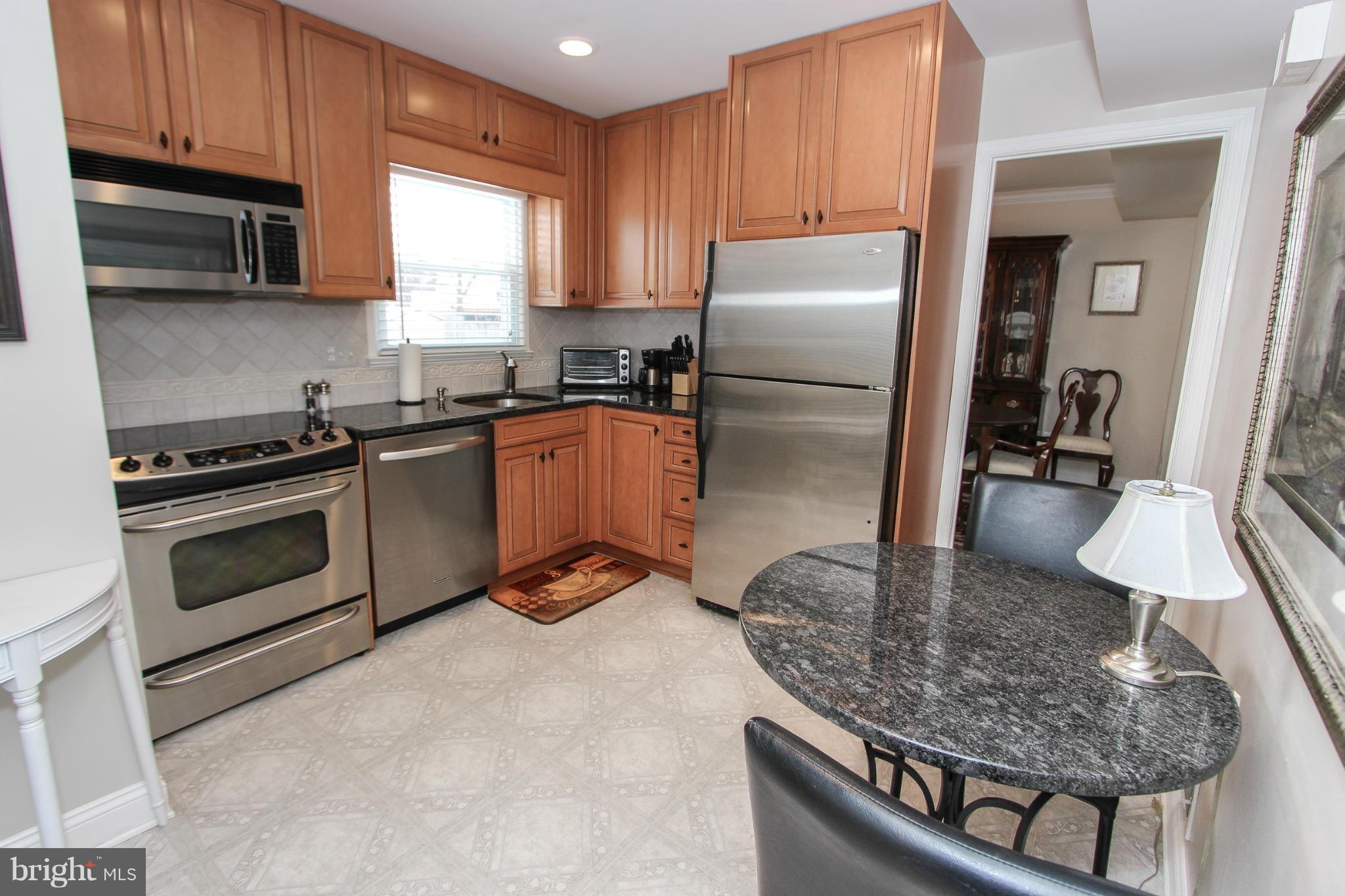 4117 Lees Corner Road Chantilly, VA 20151 - Photo 7 of 30 Kitchen