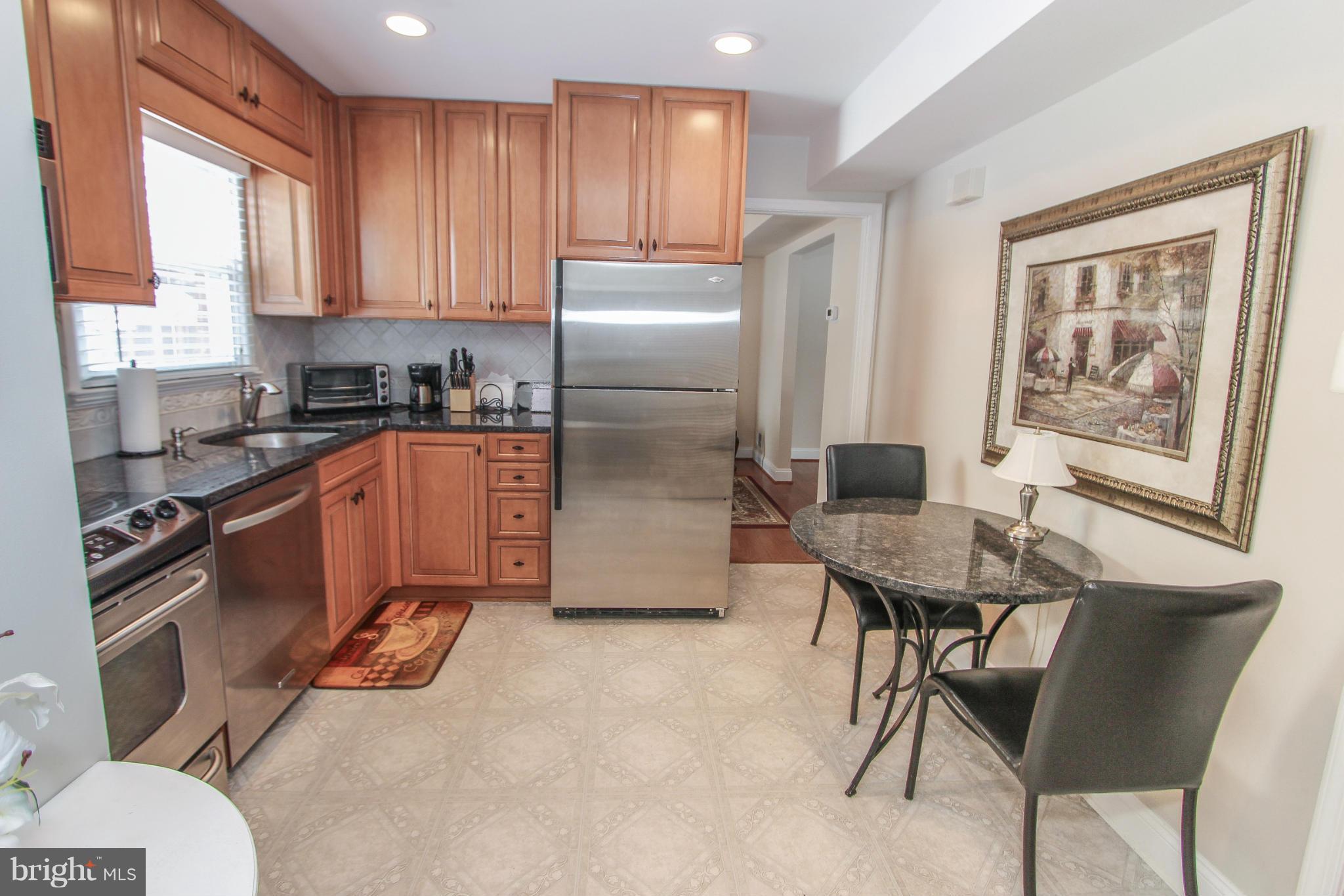 4117 Lees Corner Road Chantilly, VA 20151 - Photo 8 of 30 Kitchen