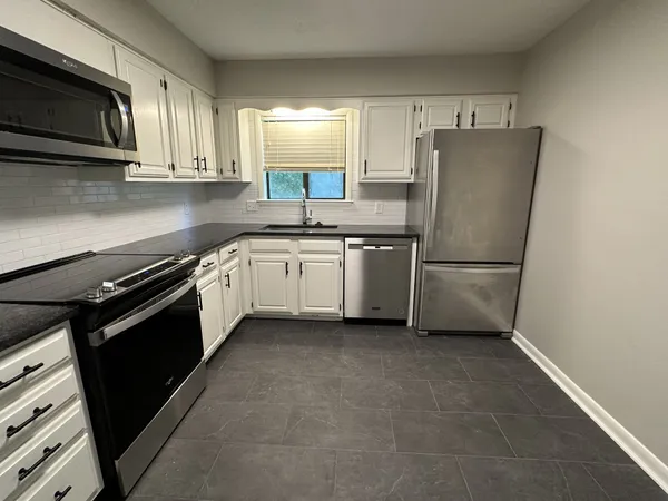 $2,200 | 523 Belle Pointe Court, Nashville, TN 37221