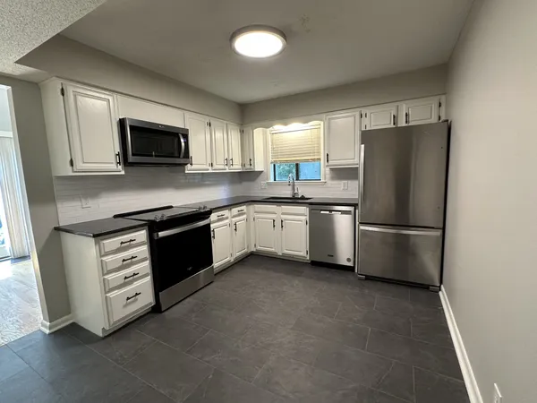 $2,200 | 523 Belle Pointe Court, Nashville, TN 37221