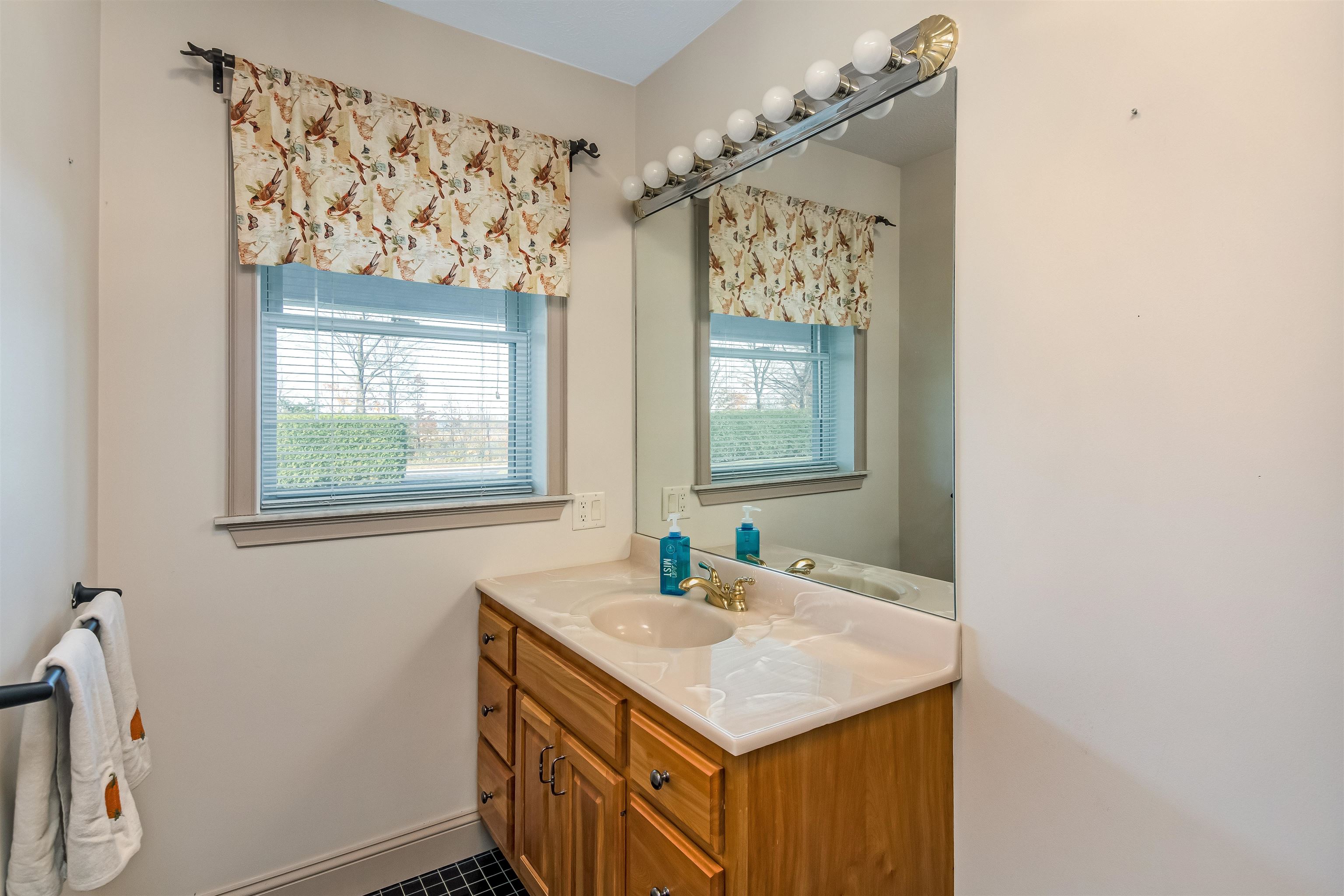 567 Middle Road Swanton, VT 05488 - Photo 14 of 40 Gallery Image 14