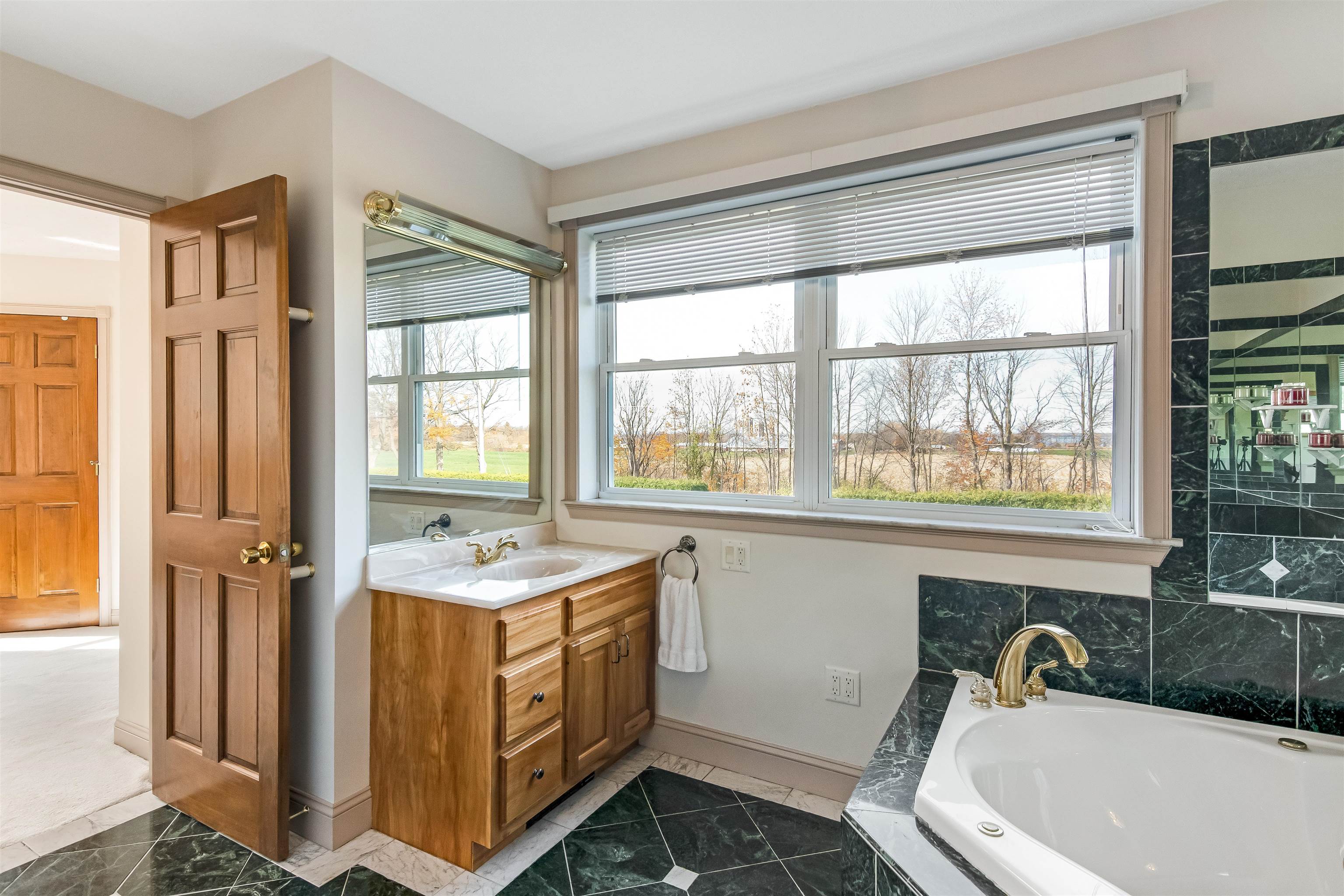 567 Middle Road Swanton, VT 05488 - Photo 17 of 40 Gallery Image 17