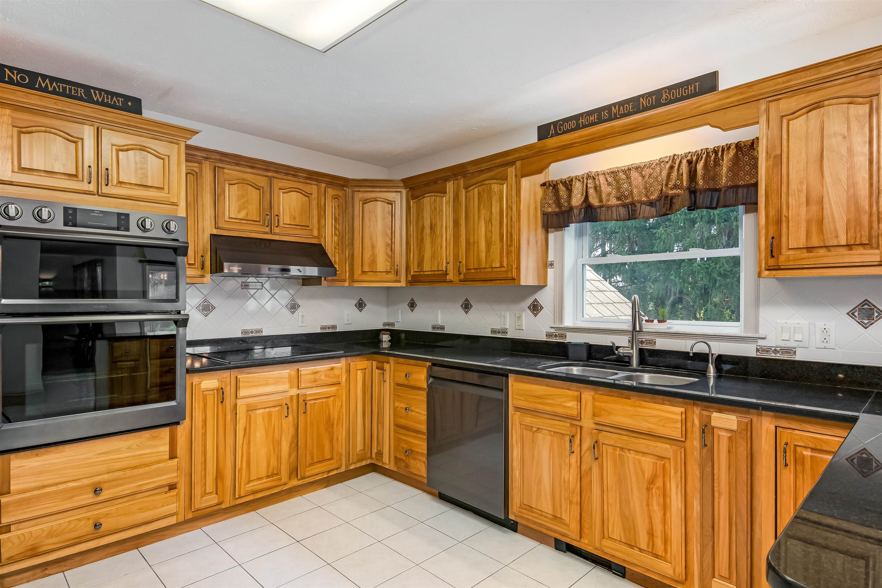 567 Middle Road Swanton, VT 05488 - Photo 6 of 40 Gallery Image 6