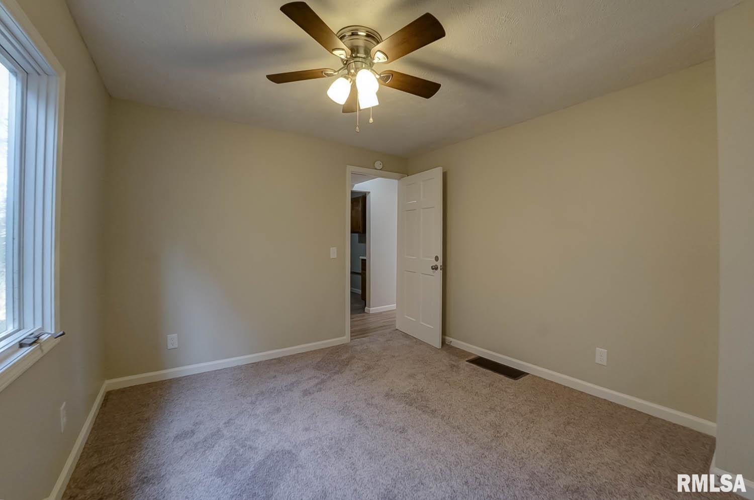 1521 West Selinger Street Springfield, IL 62702 - Photo 23 of 31