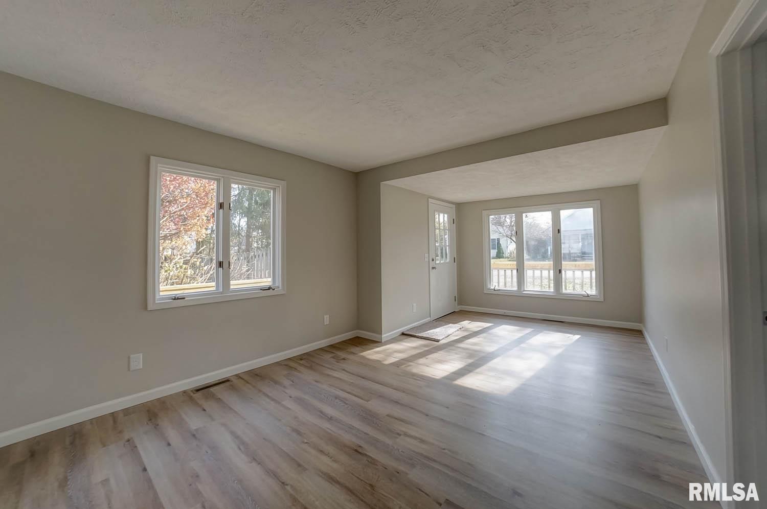 1521 West Selinger Street Springfield, IL 62702 - Photo 8 of 31