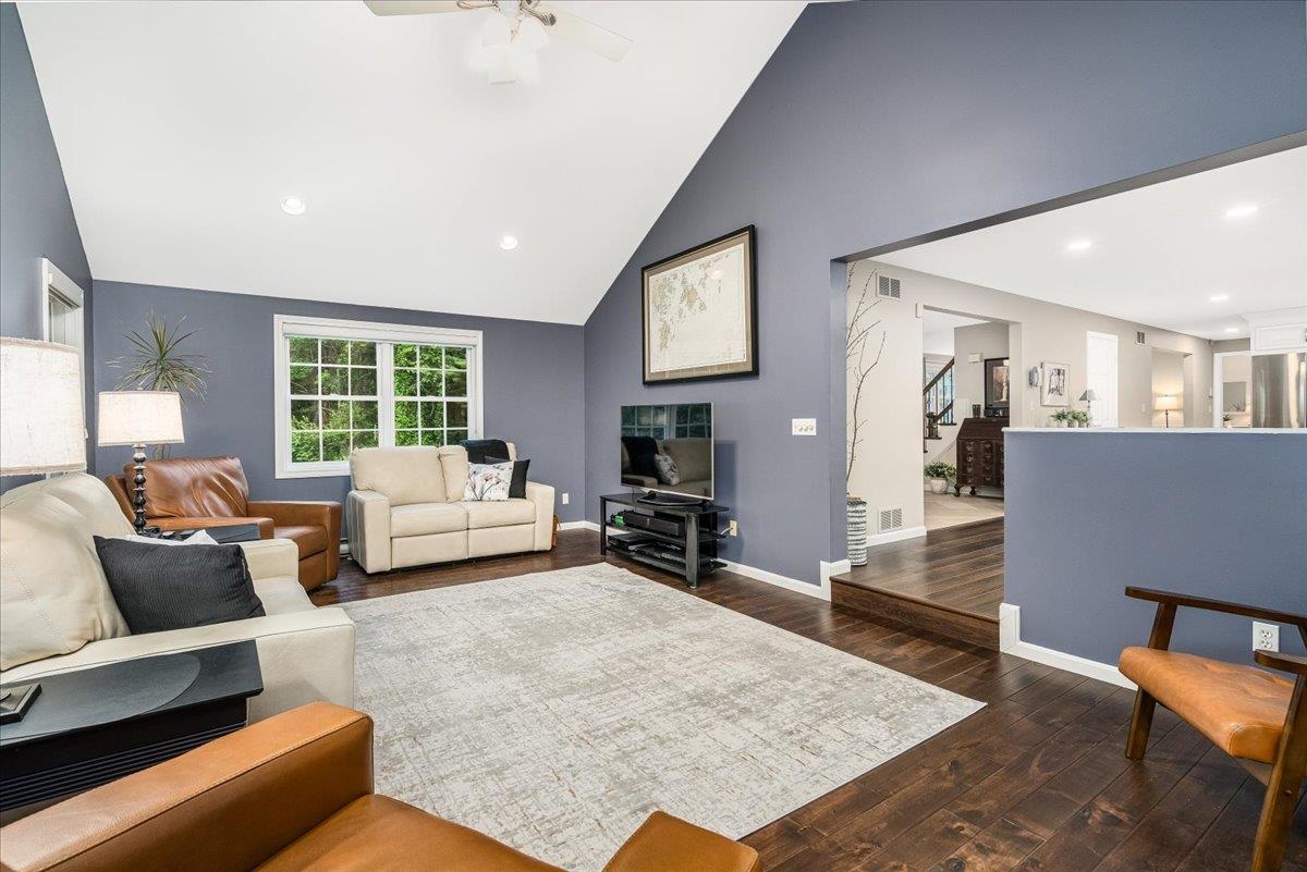 14 Nathaniel Drive Hudson, NH 03051 - Photo 19 of 60