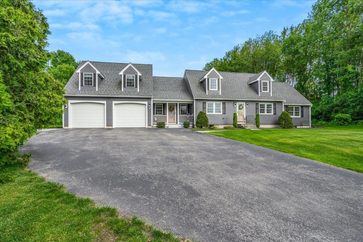 14 Nathaniel Drive Hudson, NH 03051 - Photo 3 of 60