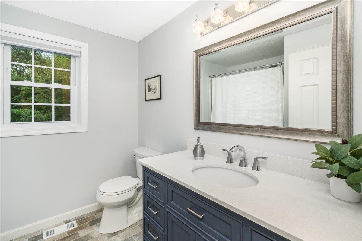 14 Nathaniel Drive Hudson, NH 03051 - Photo 32 of 60