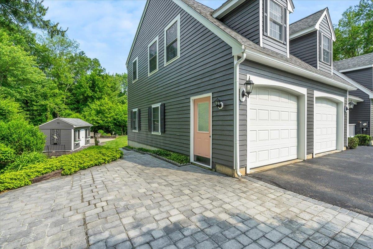 14 Nathaniel Drive Hudson, NH 03051 - Photo 45 of 60