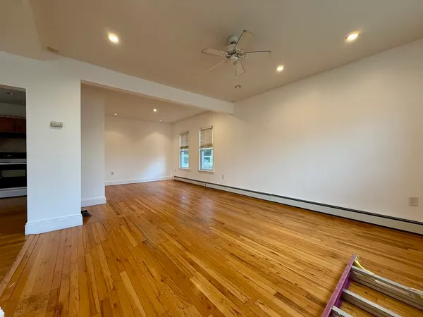 $3,000 | 98 West Spring Street, Avon, MA 02322