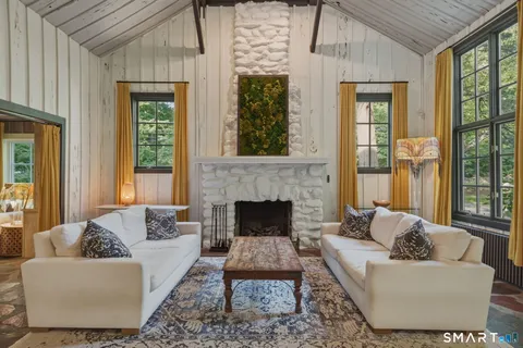 $1,425,000 | 119 Kettle Creek Road, Weston, CT 06883