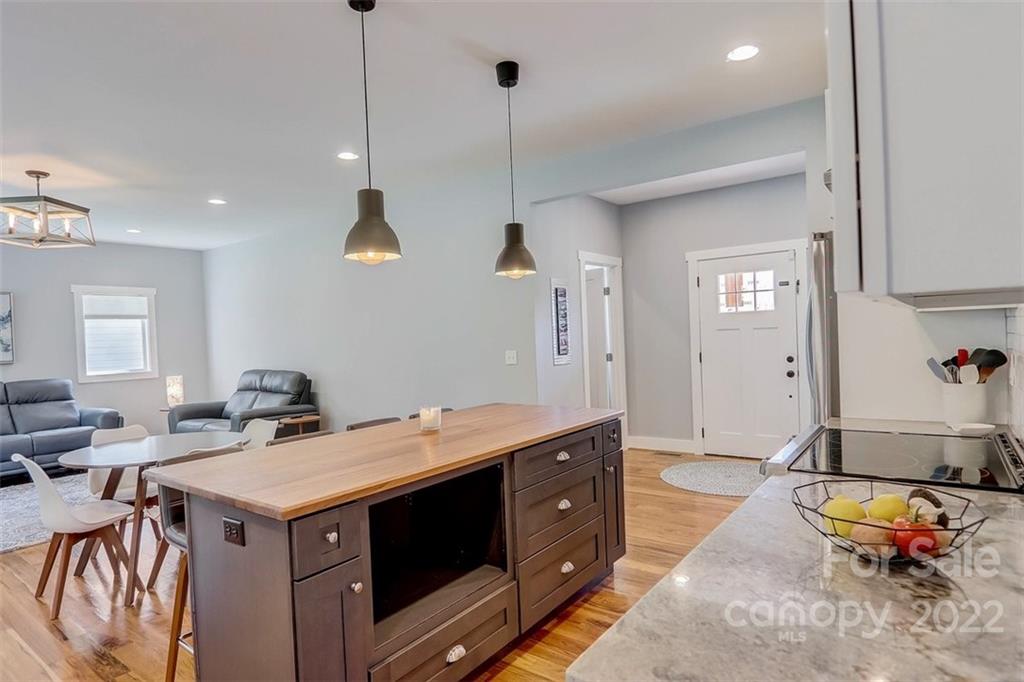302 Magnolia Ridge Road Swannanoa, NC 28778 - Photo 18 of 31 Gallery Image 18