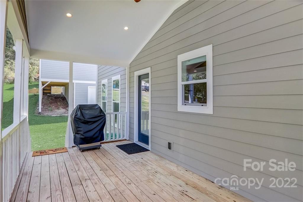 302 Magnolia Ridge Road Swannanoa, NC 28778 - Photo 8 of 31 Gallery Image 8