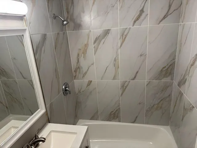 $1,800 | 7151 170th Street, Unit 1E, Tinley Park, IL 60477