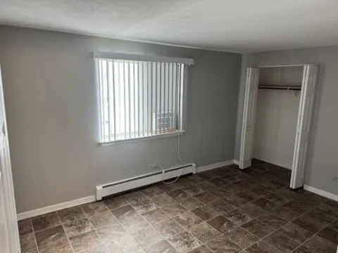 $1,800 | 7151 170th Street, Unit 1E, Tinley Park, IL 60477